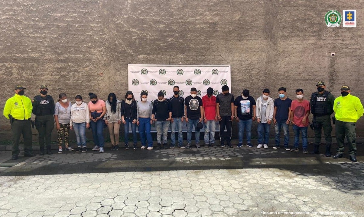 Este grupo es responsable de generar homicidios, extorsiones, desplazamientos forzados en la parte alta del centro oriente de Medellín.