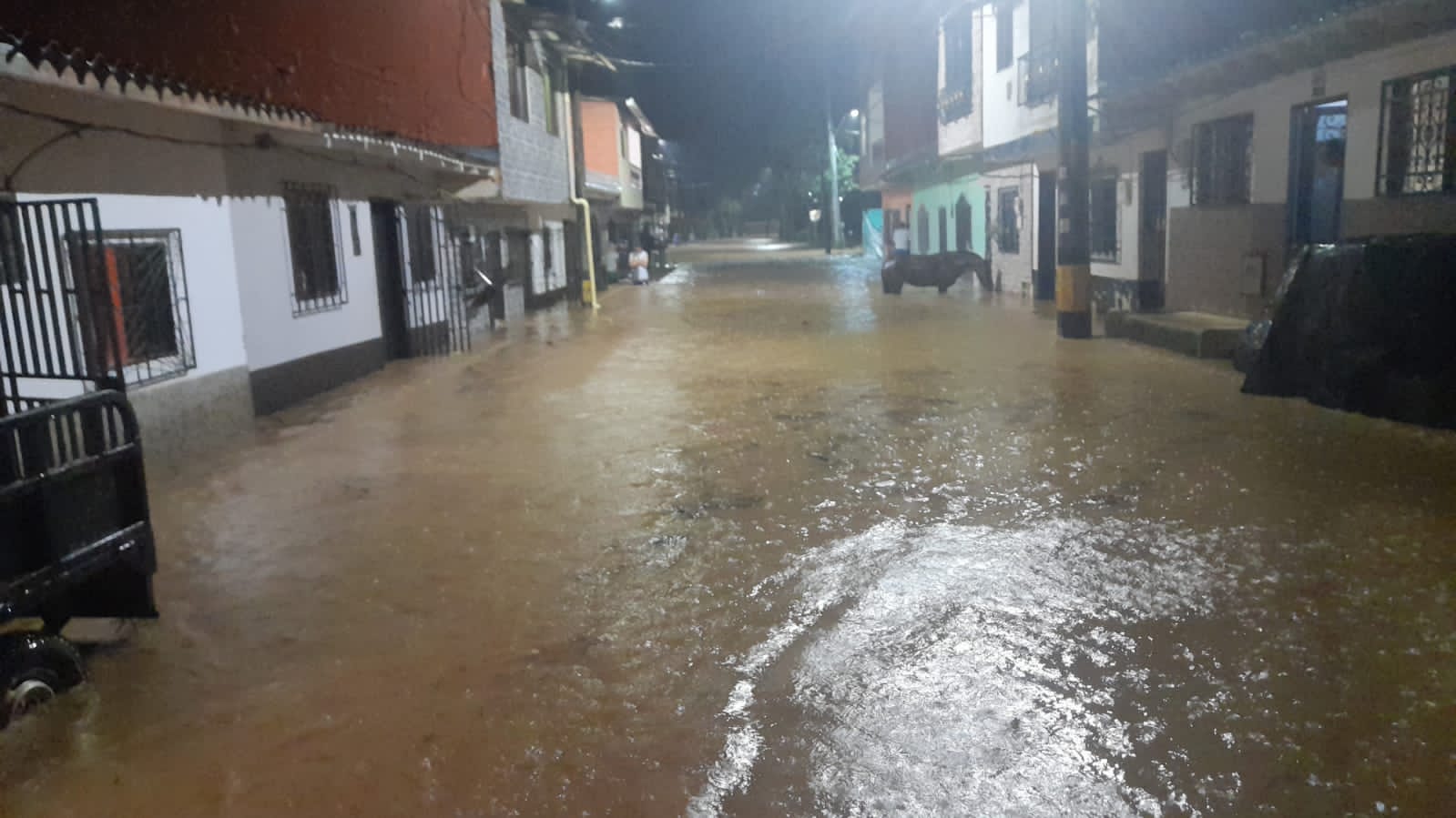 Inundación en el municipio de San Roque, Antioquia.