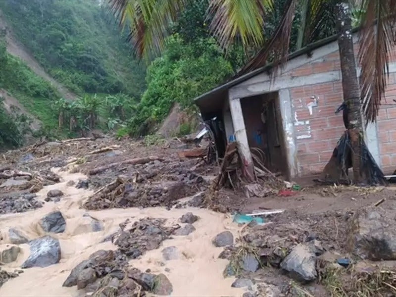 En dos semanas tres puentes de este municipio del occidente del departamento han colapsado por las precipitaciones.