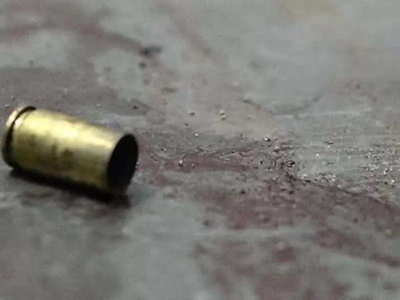 La víctima fue asesinada de varios disparos en su cabeza.