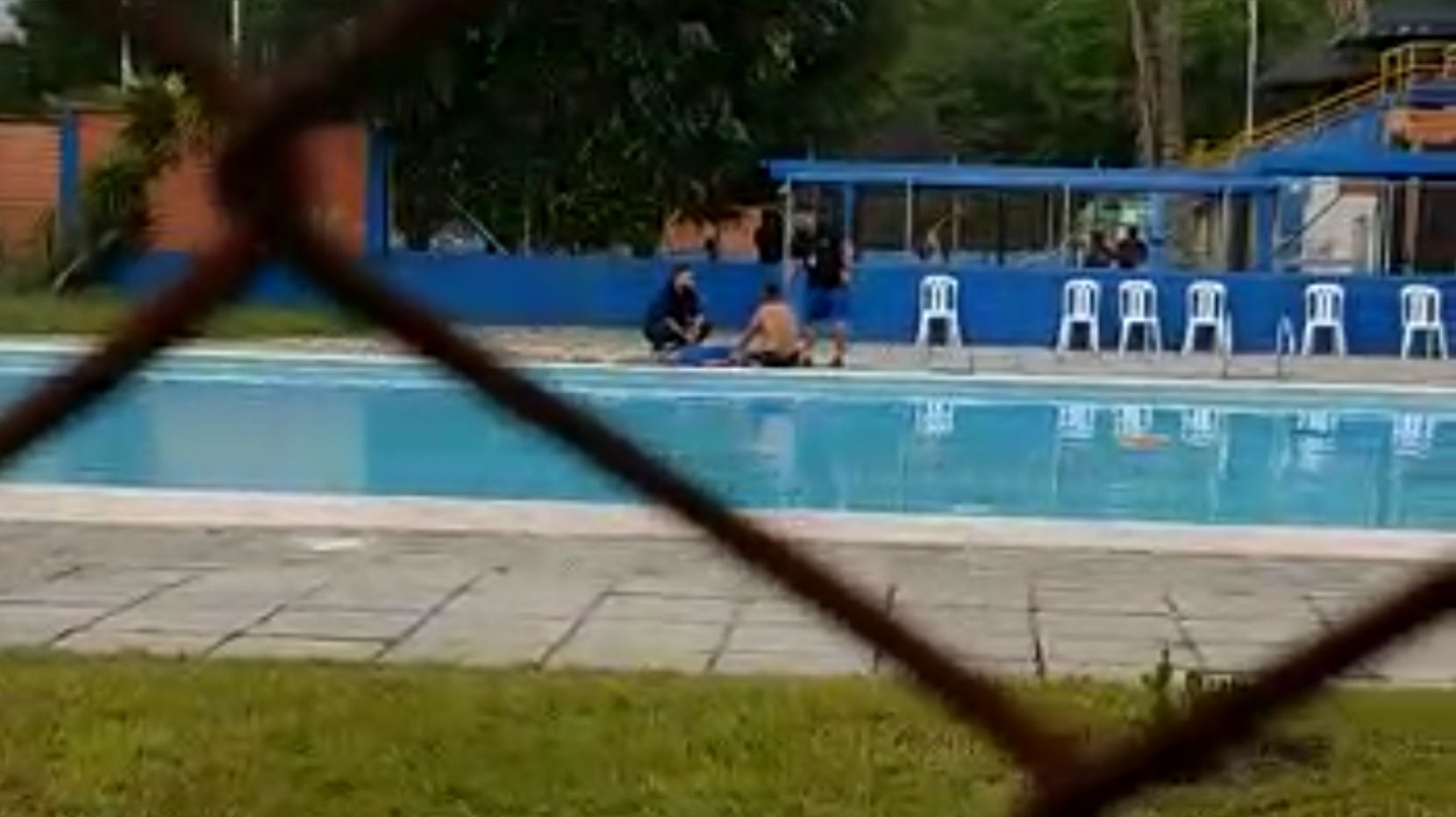 La víctima habría presentado un ataque de epilepsia.