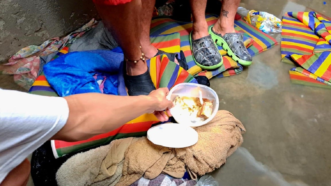 Estación de Policía en Medellín se inundó tras fuertes lluvias
