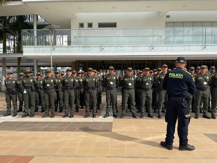 Son 70 policías que llegaron a Cartagena