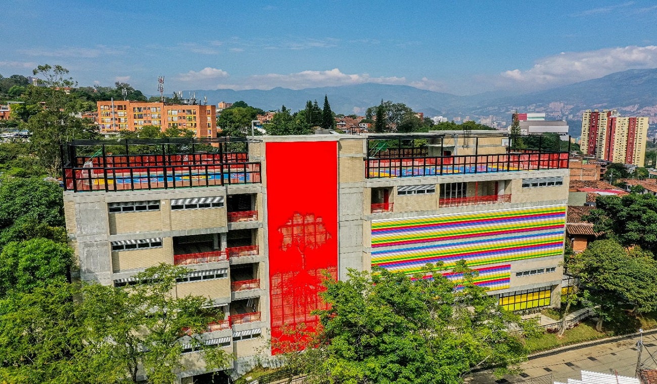 Sección Escuela Alejandro Echavarría en Buenos Aires, Medellín