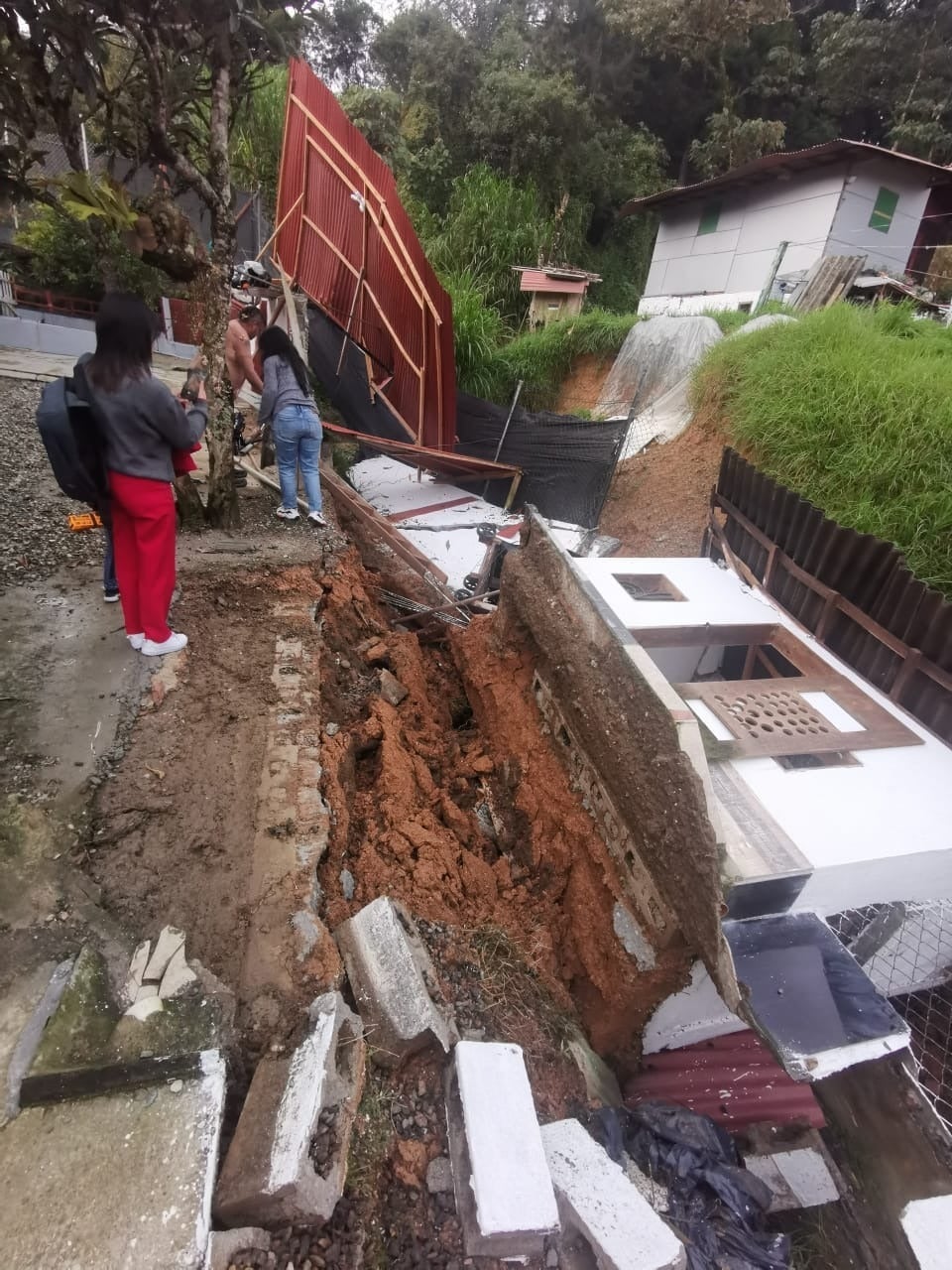 En este incidente no se presentaron lesionados, ni fallecidos.