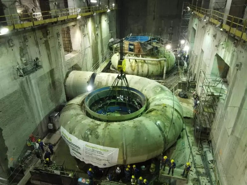 Las pruebas se realizaron en las dos primeras turbinas que generaron 290 megavatios cada una.