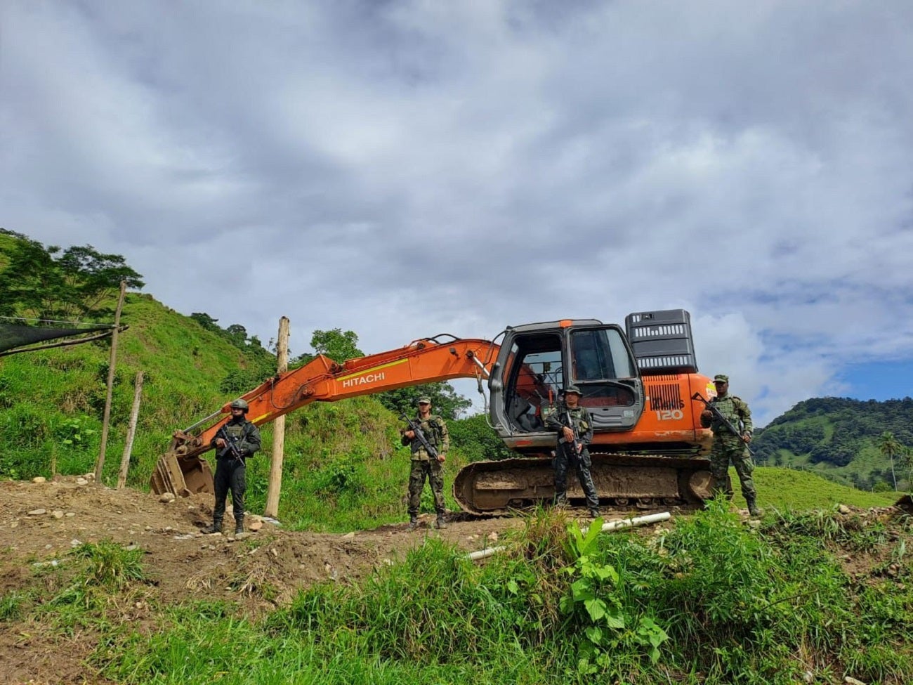 Minería ilegal en San Carlos, Antioquia