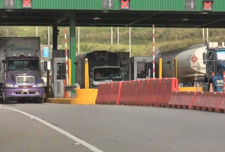 Desde Barbosa siguen pidiendo el desmonte del peaje El Trapiche, esta semana habrá reunión con la ANI