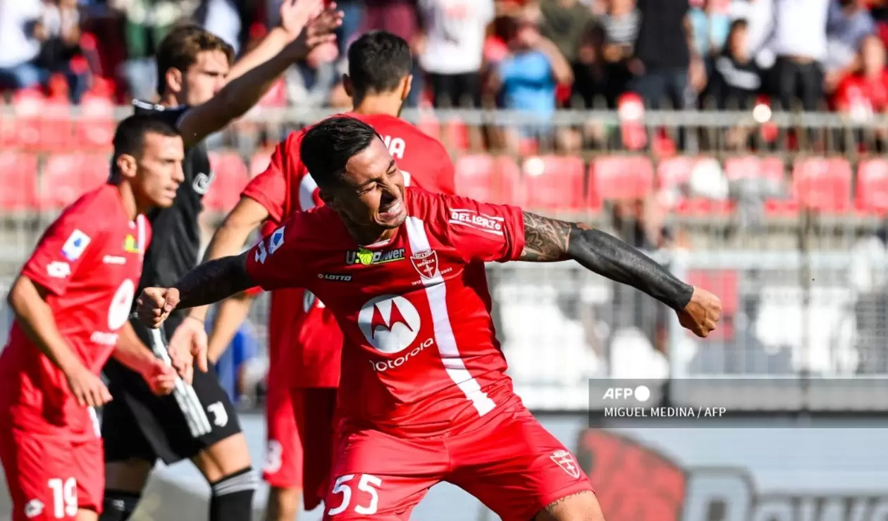 Dueño de un club italiano prometió "un autobús lleno de prostitutas" si le ganan a un grande