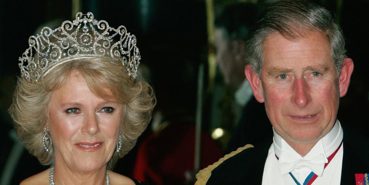Coronación de Carlos III estaría tambaleando por su romance con Camila Parker