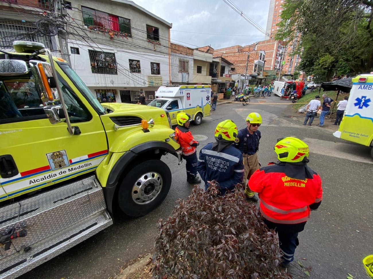 Volcamiento de bus en Aranjuez dejó un total de 13 personas heridas