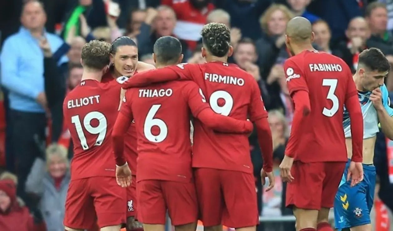 Otro que se suma a Luis Díaz: Liverpool sufre la baja de un referente hasta febrero