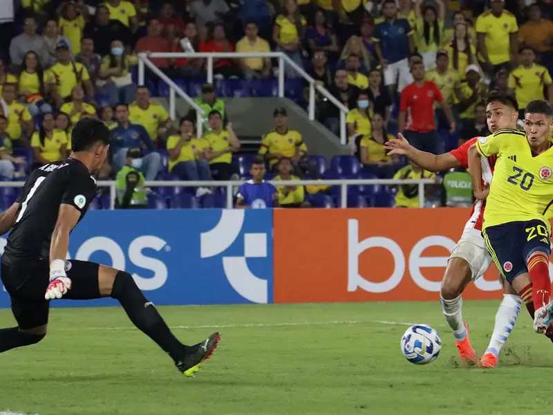 Colombia sub 20 frente a Paraguay