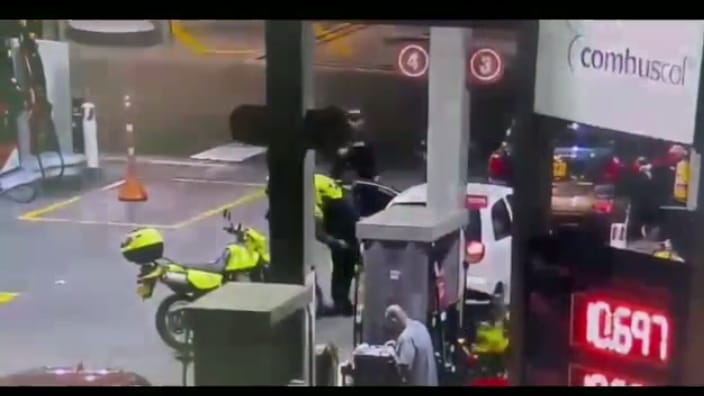 [Video] Interceptan a conductor que se movilizaba en un vehículo hurtado