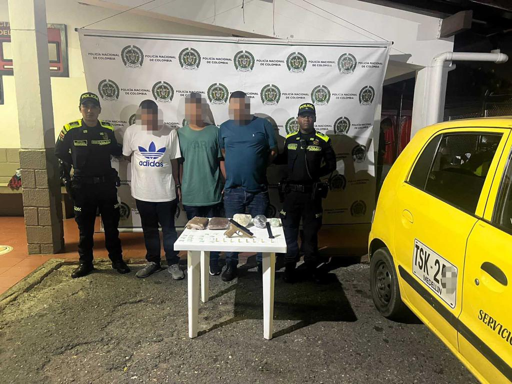 Con este vehículo se habría cometido un hurto en Laureles.