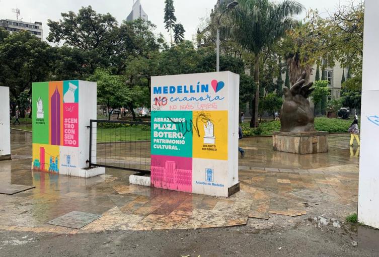 Seguridad en plaza Botero de Medellín