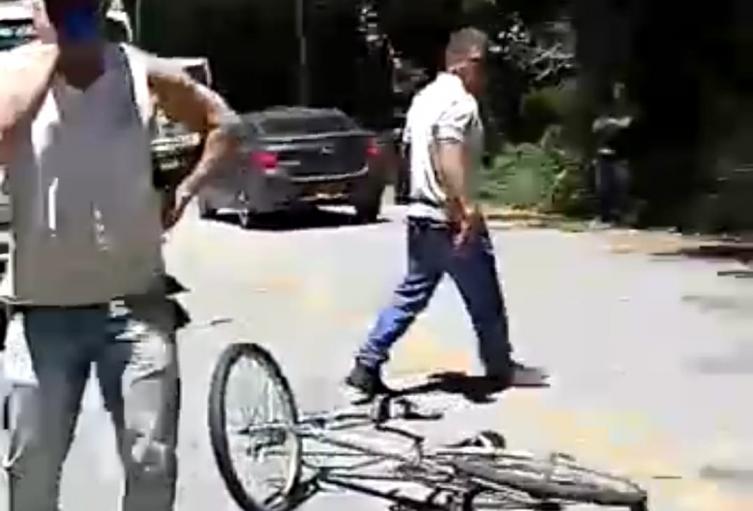 Dos jóvenes resultaron heridos cuando practicaban Gravity Bike entre la Ceja - Medellín