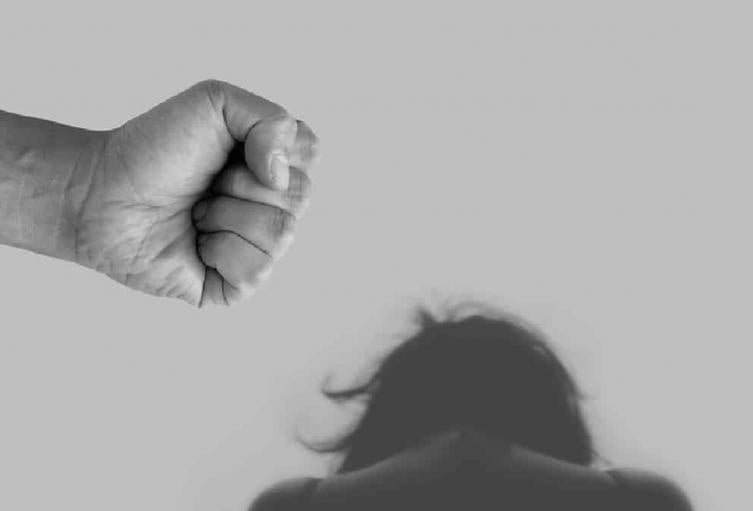 Increíble: Cogió a puños a su papá para robar su carro en Itagüí, Antioquia