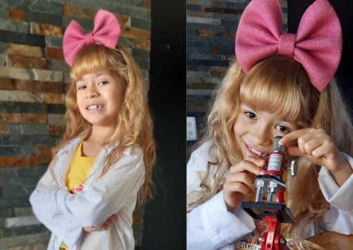 Super Toña, la niña científica.
