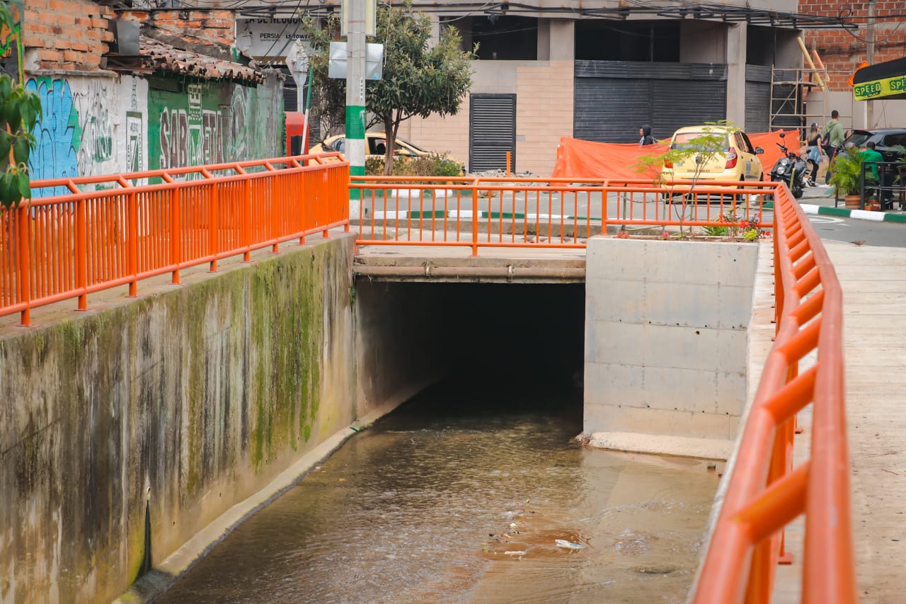 Quebrada en Sabaneta ya no pondrá en riesgo de inundaciones a la comunidad