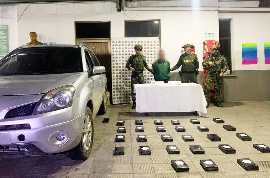 La policía de Medellín incautó 27 kilos de cocaína perteneciente a la “mafia” del sur del Valle de Aburrá