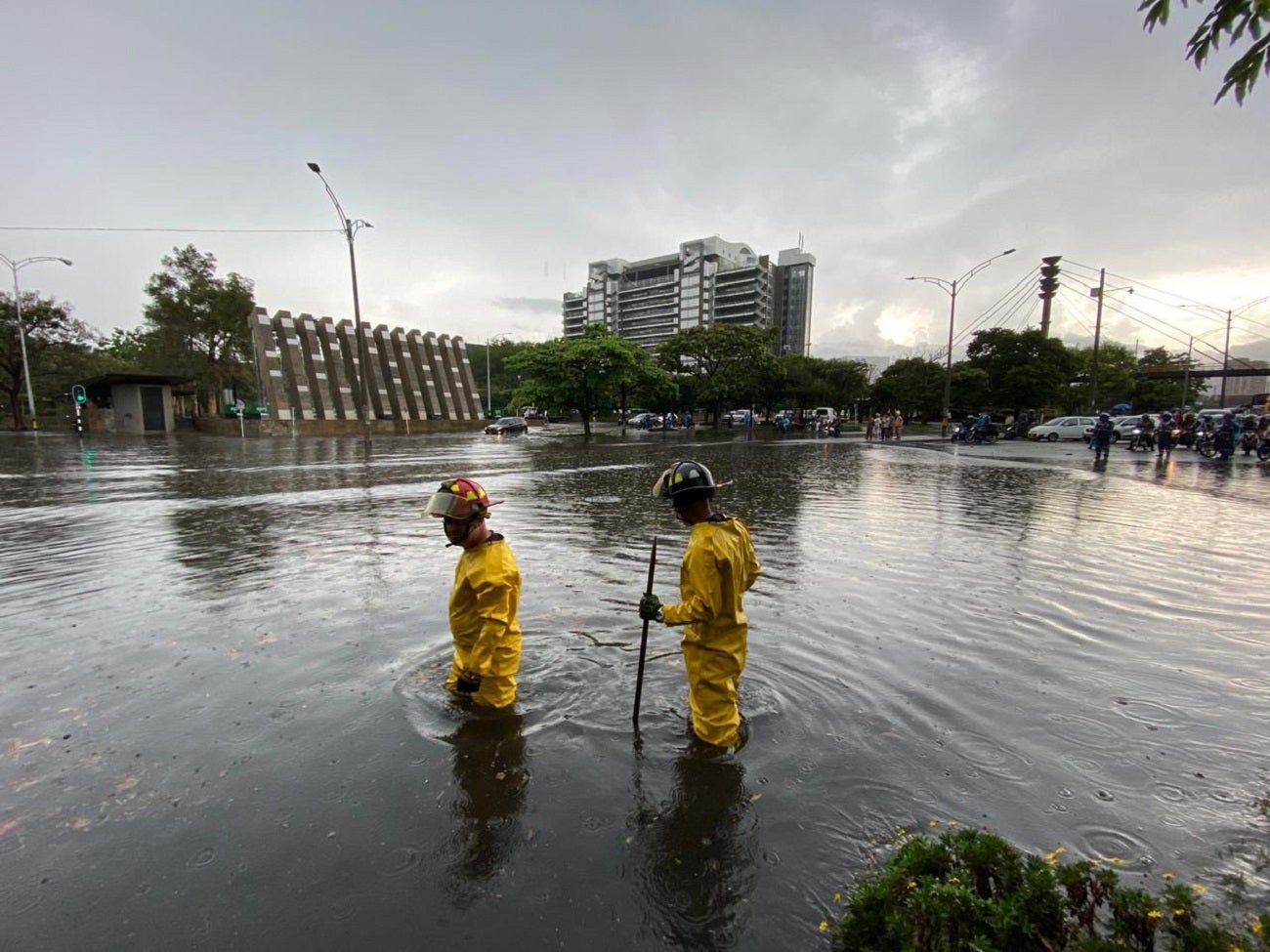 Inundaciones en el deprimido de San Juan en Medellín