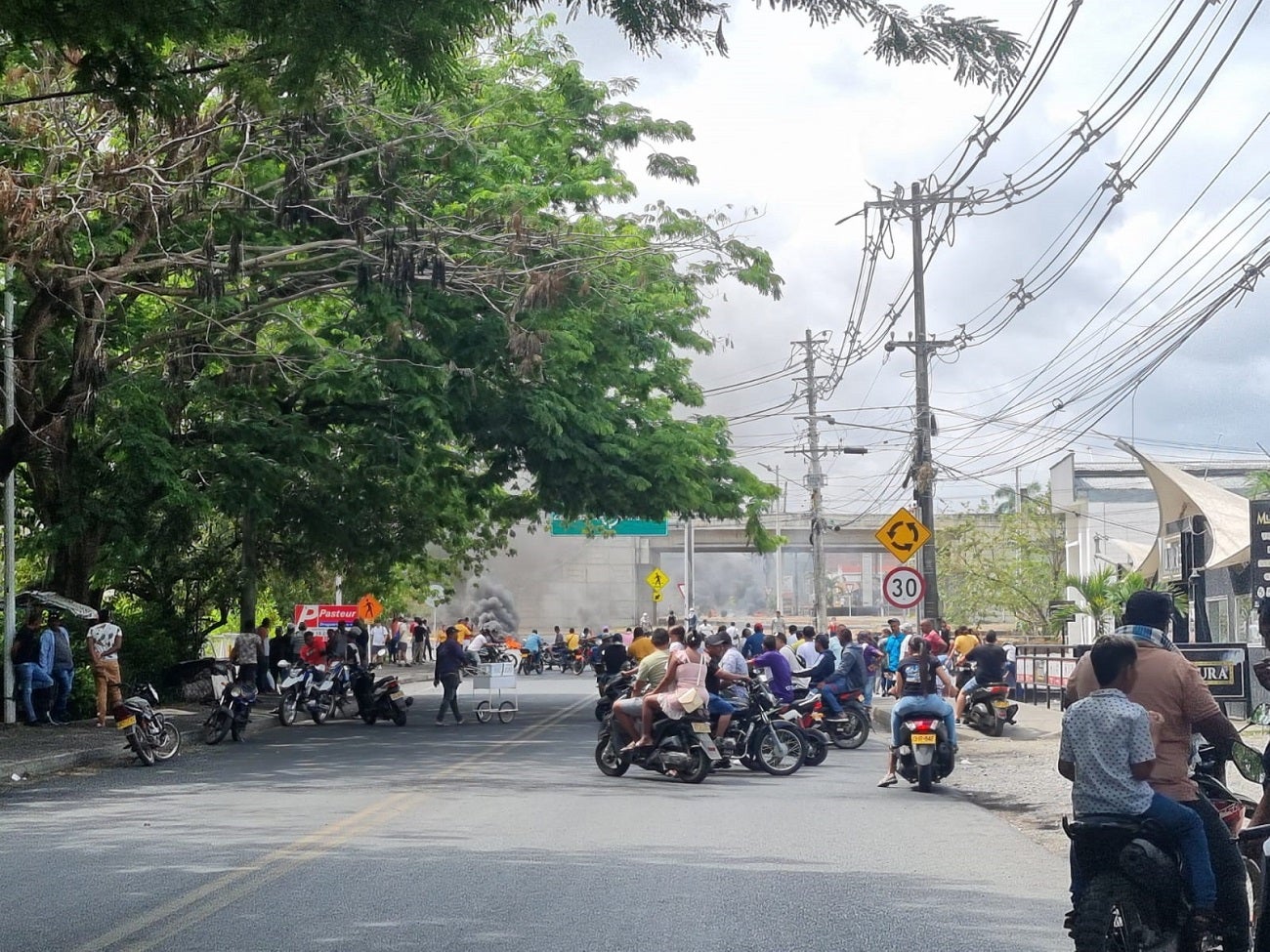 Crisis en el Bajo Cauca. De nuevo líderes del paro minero se levantaron de la mesa de negociación