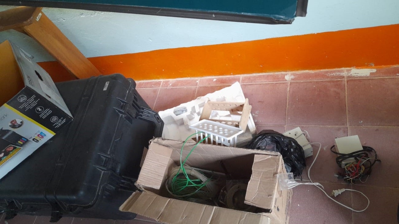 Robo en escuela de Barbosa