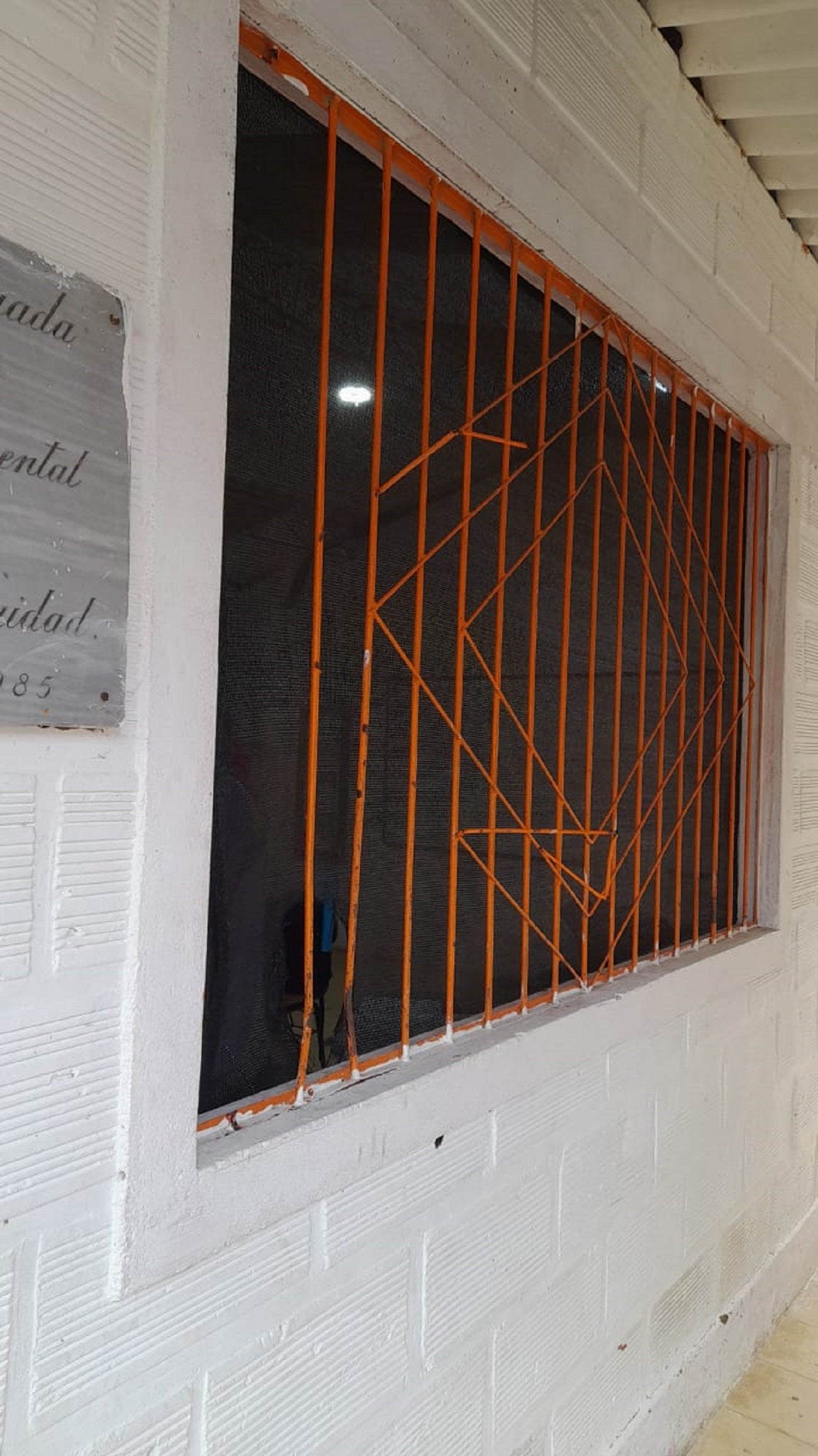 Robo en escuela de Barbosa