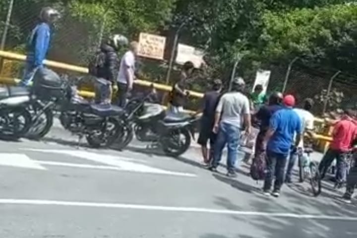 “No era un habitante de calle, es un delincuente”: Detalles del sujeto que tuvo como rehén a una mujer y luego la mató en Bello, Antioquia