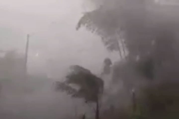 Aguacero en el municipio de san Luis