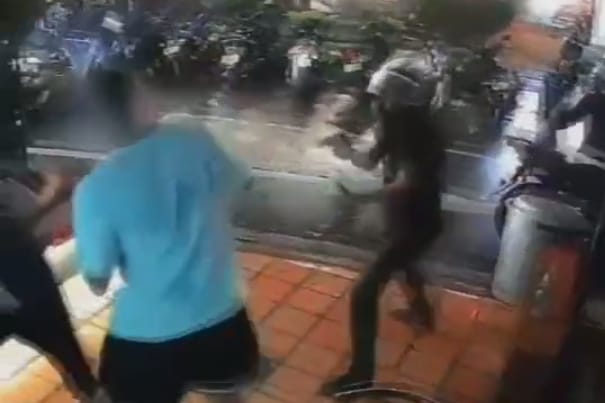 [Video] Un fletero cogió a bala a su víctima por robarle una cadena en Bello