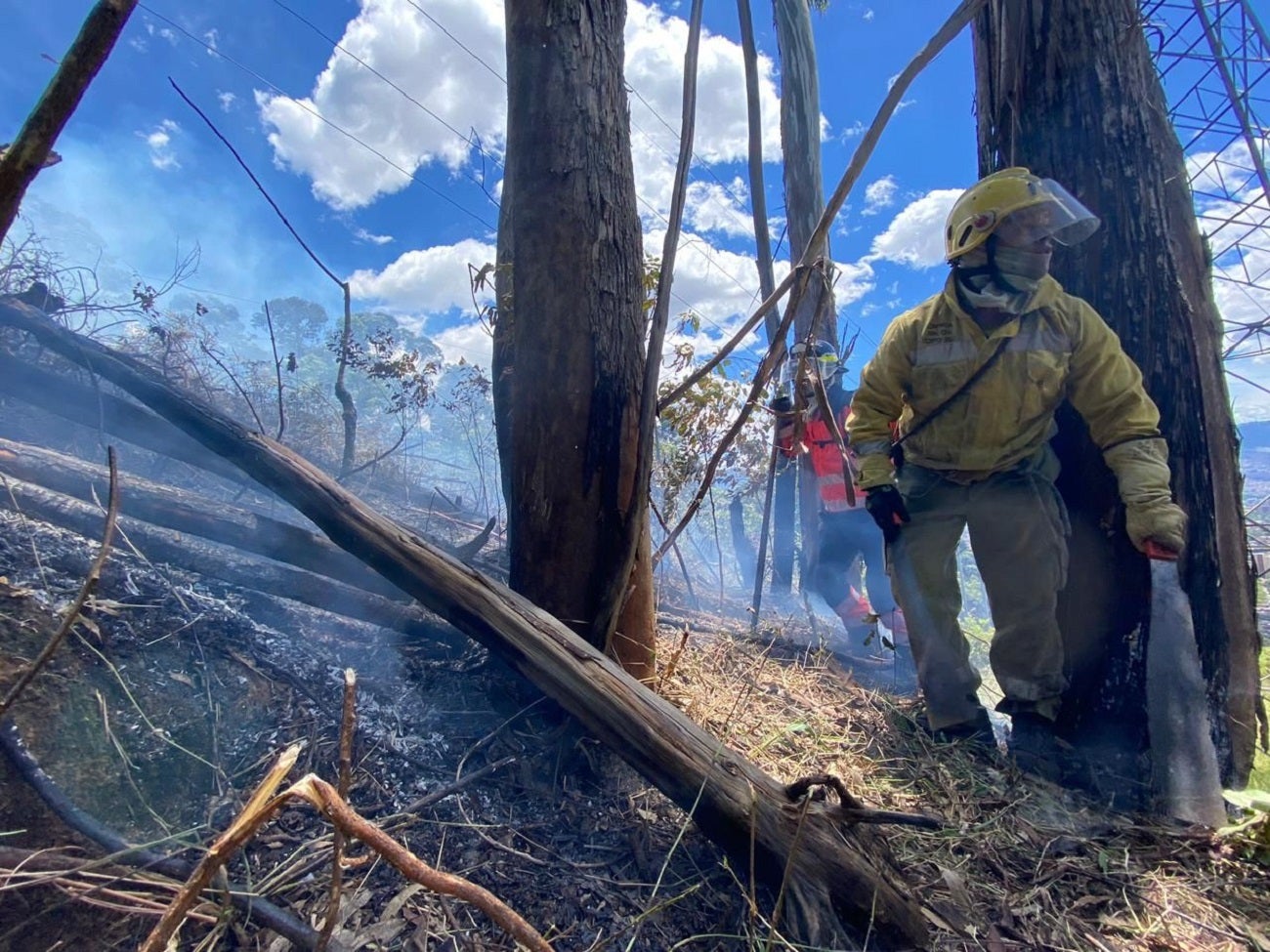 Incendio forestal en Santa Elena, Medellín