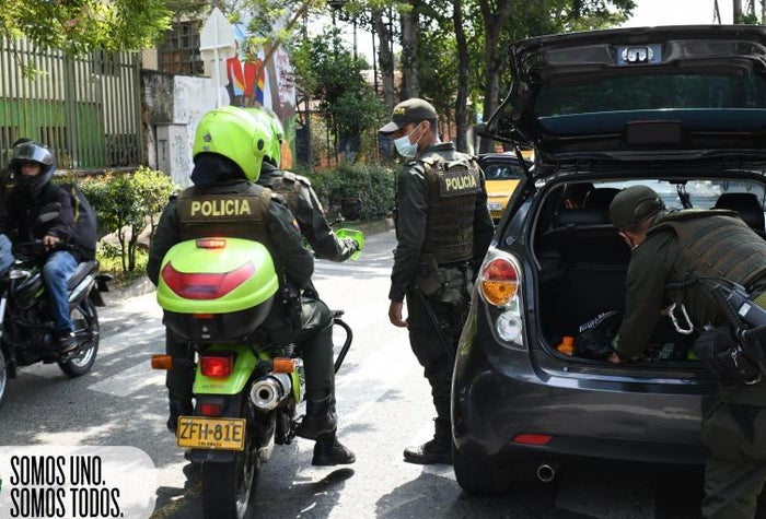 Identifican moto de sicarios que mataron a trabajador de gasolinera en Medellín