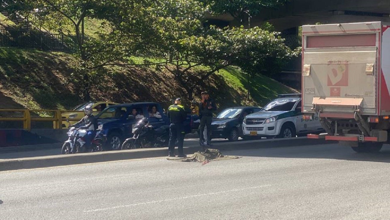 Hombre cayó del Puente de la Madre Laura