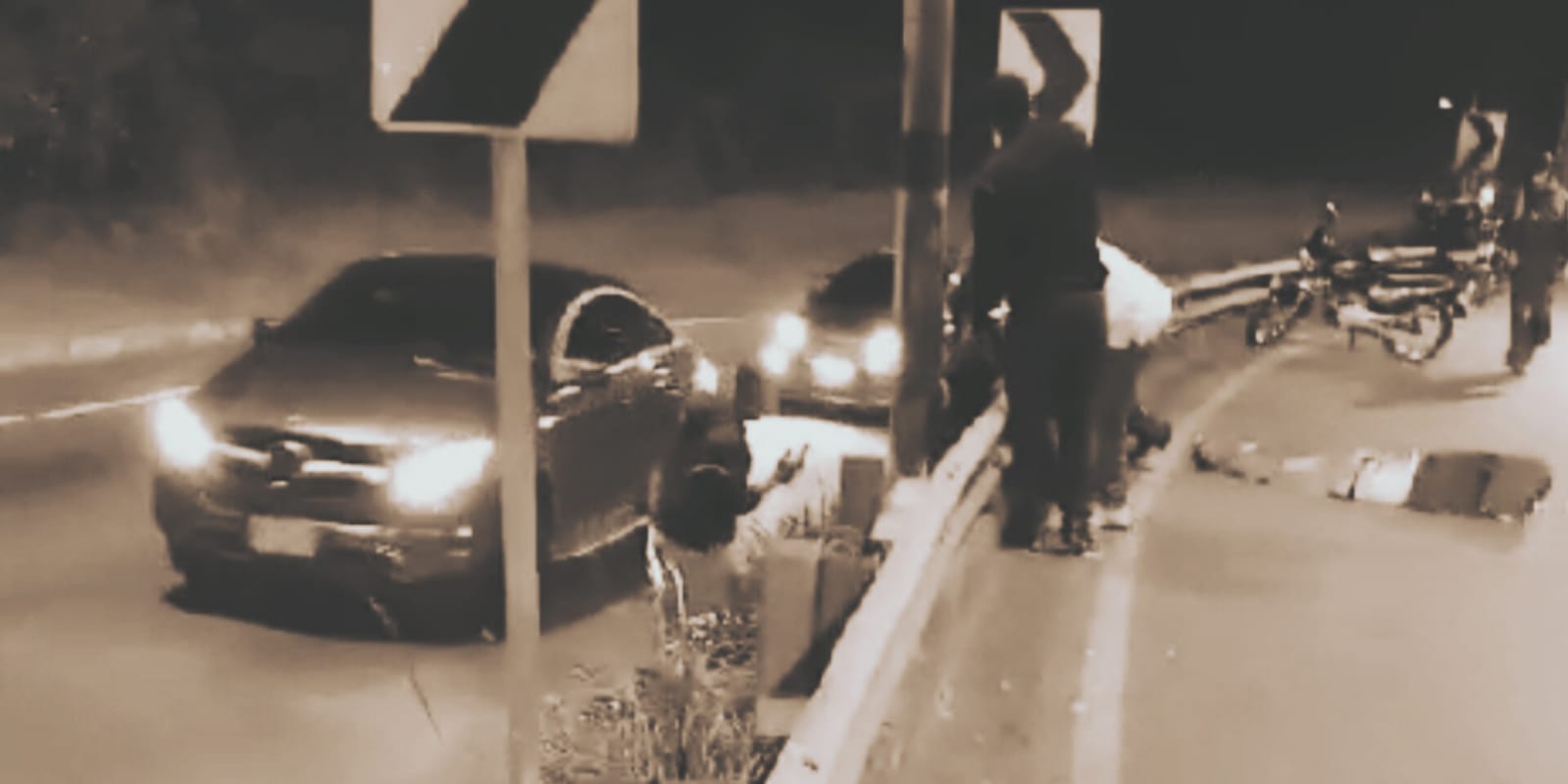 Murieron dos jóvenes al chocar con un poste cuando practicaban gravity bike en la avenida Las Palmas