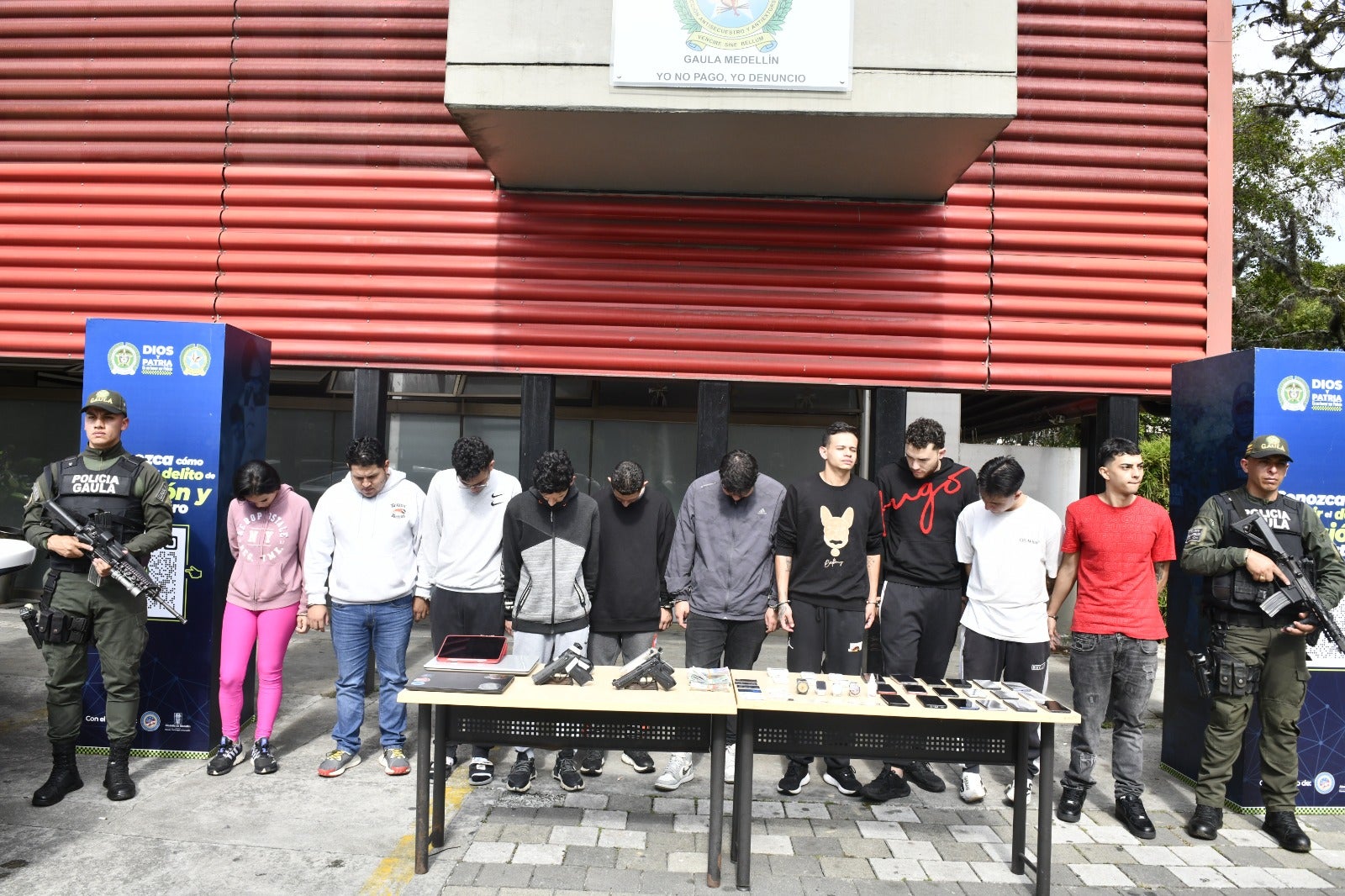 Diez presuntos delincuentes responsables del robo a extranjeros en Medellín