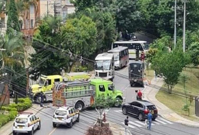 En lo que va corrido del año, el Cuerpo Oficial de Bomberos Medellín ha atendido en la ciudad un total de 417 incendios estructurales. FOTO: archivo.