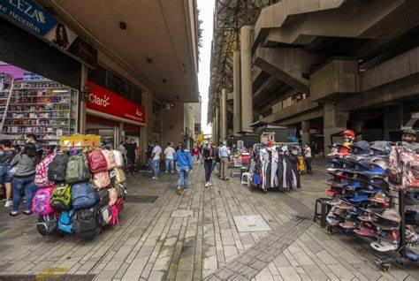 La tasa de desempleo en Medellín y su área metropolitana se mantiene a la baja: 8,3 %