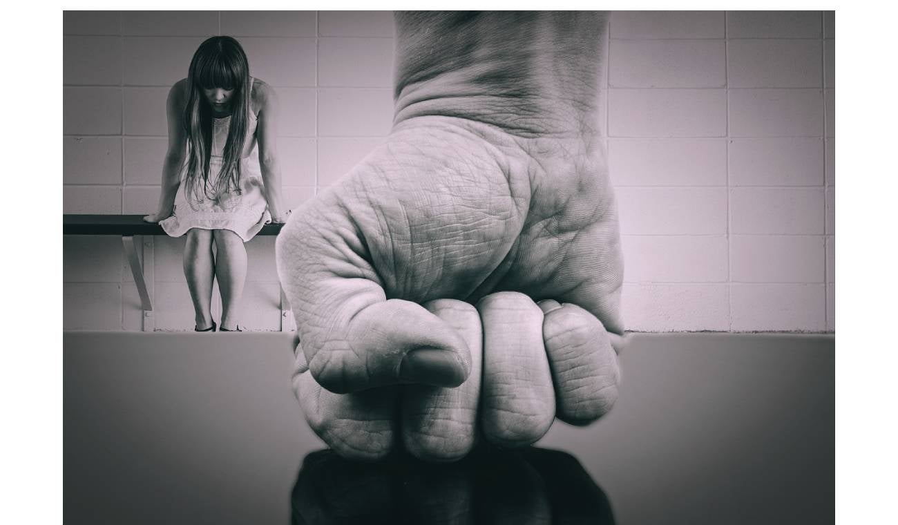 Sujeto dormía con cadáver de su expareja