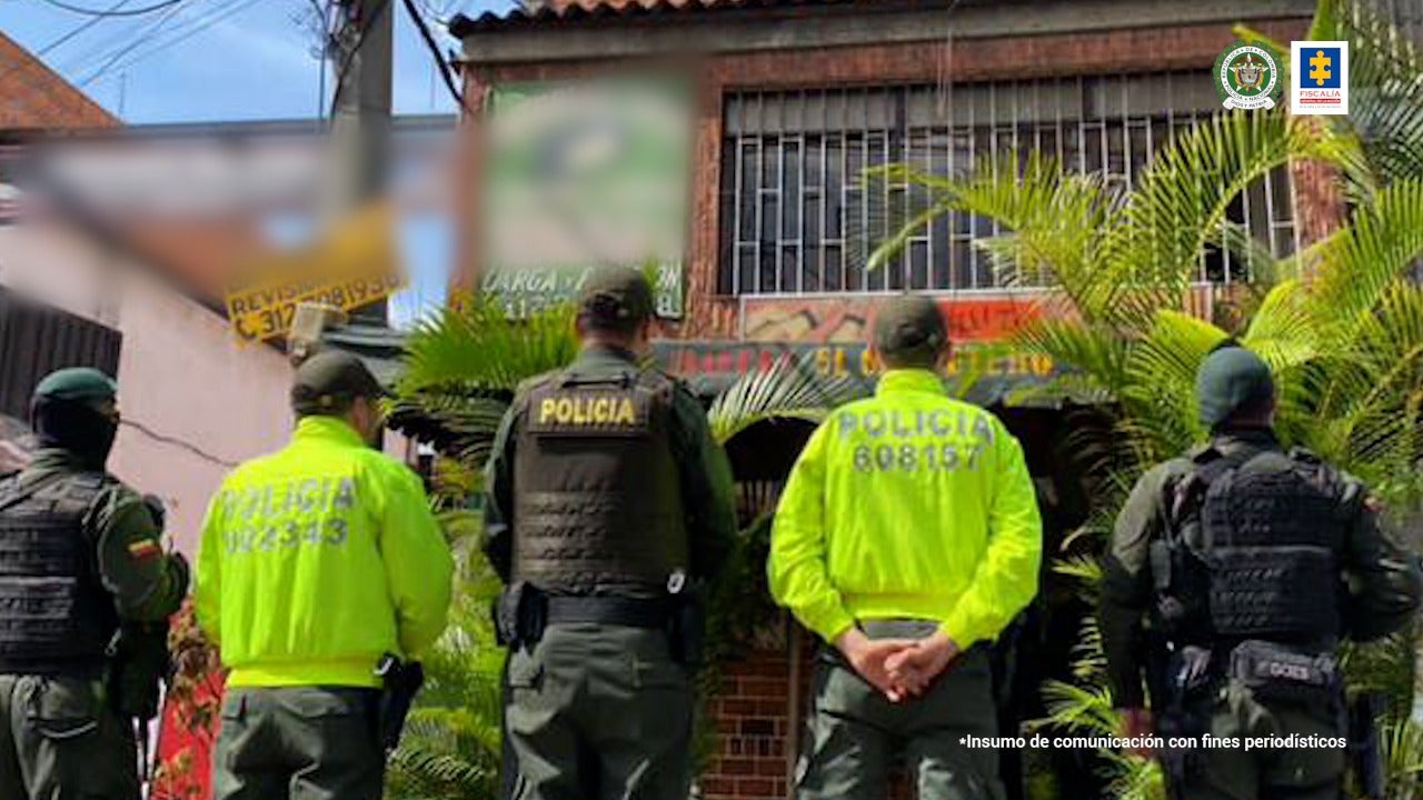 [FOTOS] Extinción de dominio a bienes de red que sacaba a migrantes en contenedores de basura: En Medellín fueron afectados varios inmuebles