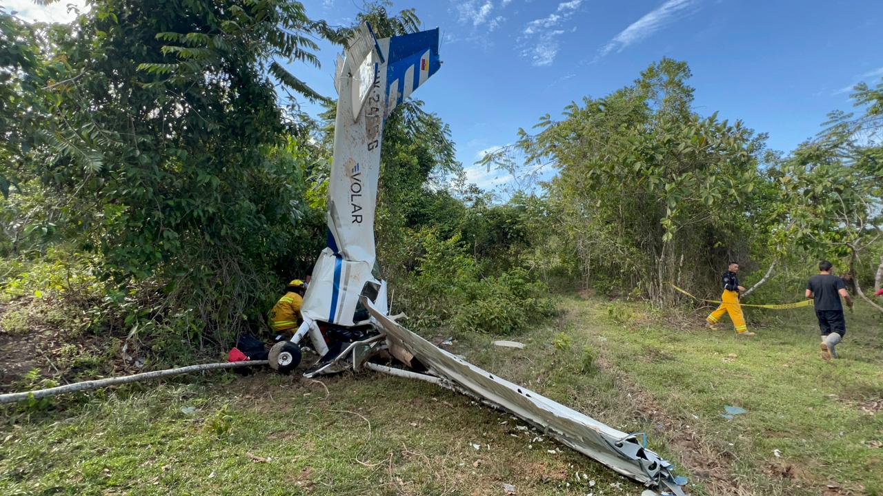 [FOTOS] Cayó avioneta que se dirigía a Puerto Berrío Antioquia: En el siniestro murió el piloto