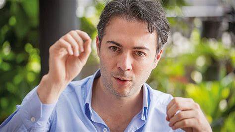 “Toda persona que asume un cargo de elección popular debería terminar, priman los intereses electorales": Sobre renuncia de Quintero