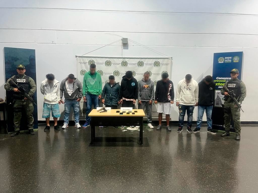 Se adueñaban de lotes, exigían dinero y se creían los dueños de la comuna 13 de Medellín