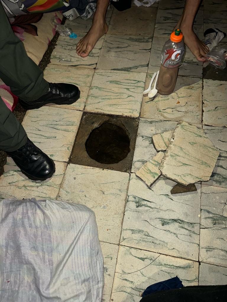 [FOTOS] Hacinamiento en calabozos de Castilla supera el 450%, además las celdas presentan un grave deterioro en la estructura física