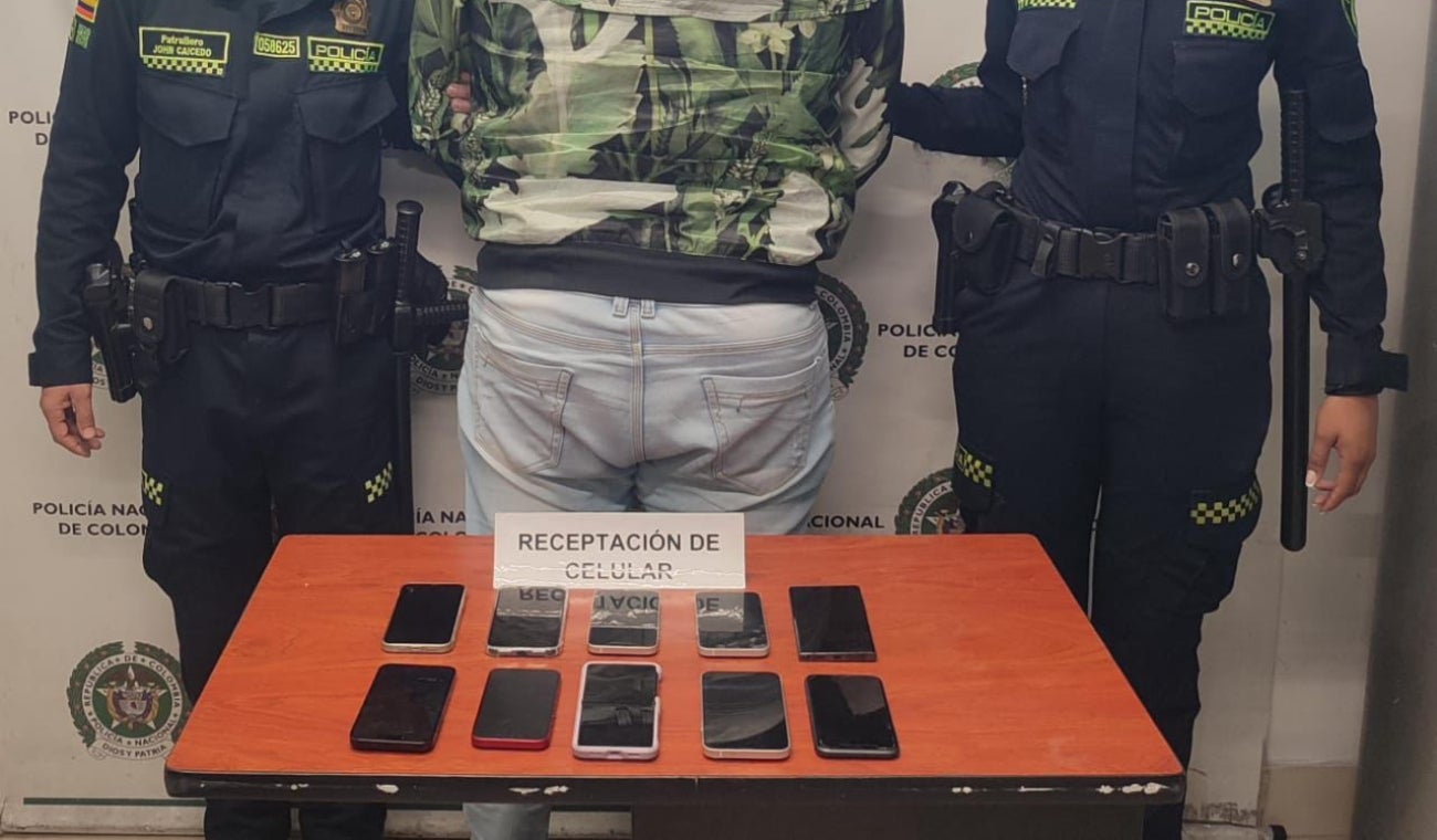 En la terminal de norte capturaron a un sujeto con casi 40 celulares robados