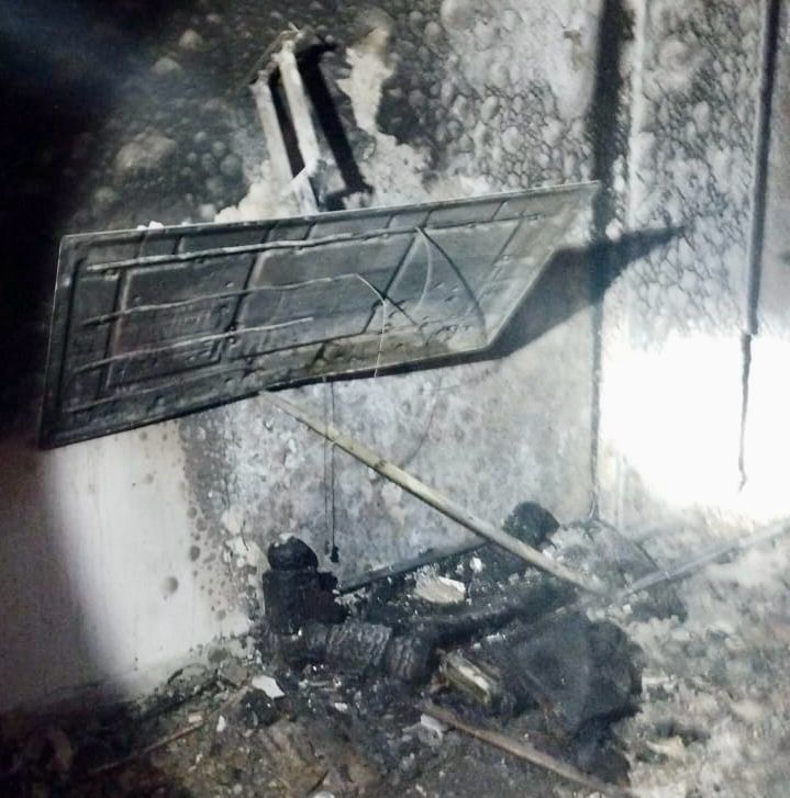 [FOTOS] Por cortocircuito en un árbol de Navidad se habría incendiado una casa en Villa Hermosa