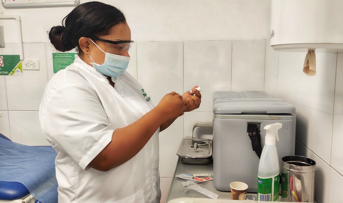 Jornada de vacunación y citologías en Medellín