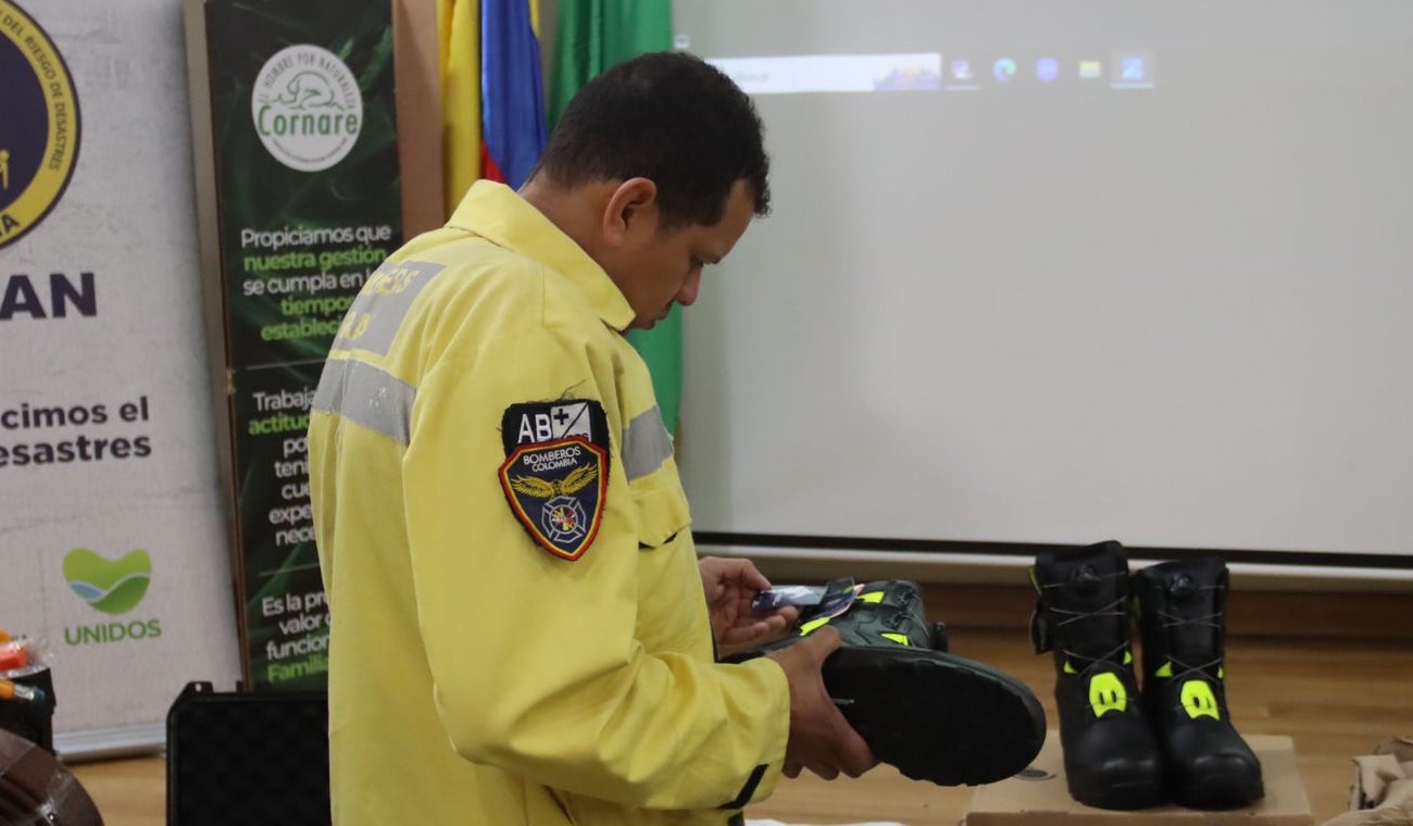 Dotación brigada contraincendios