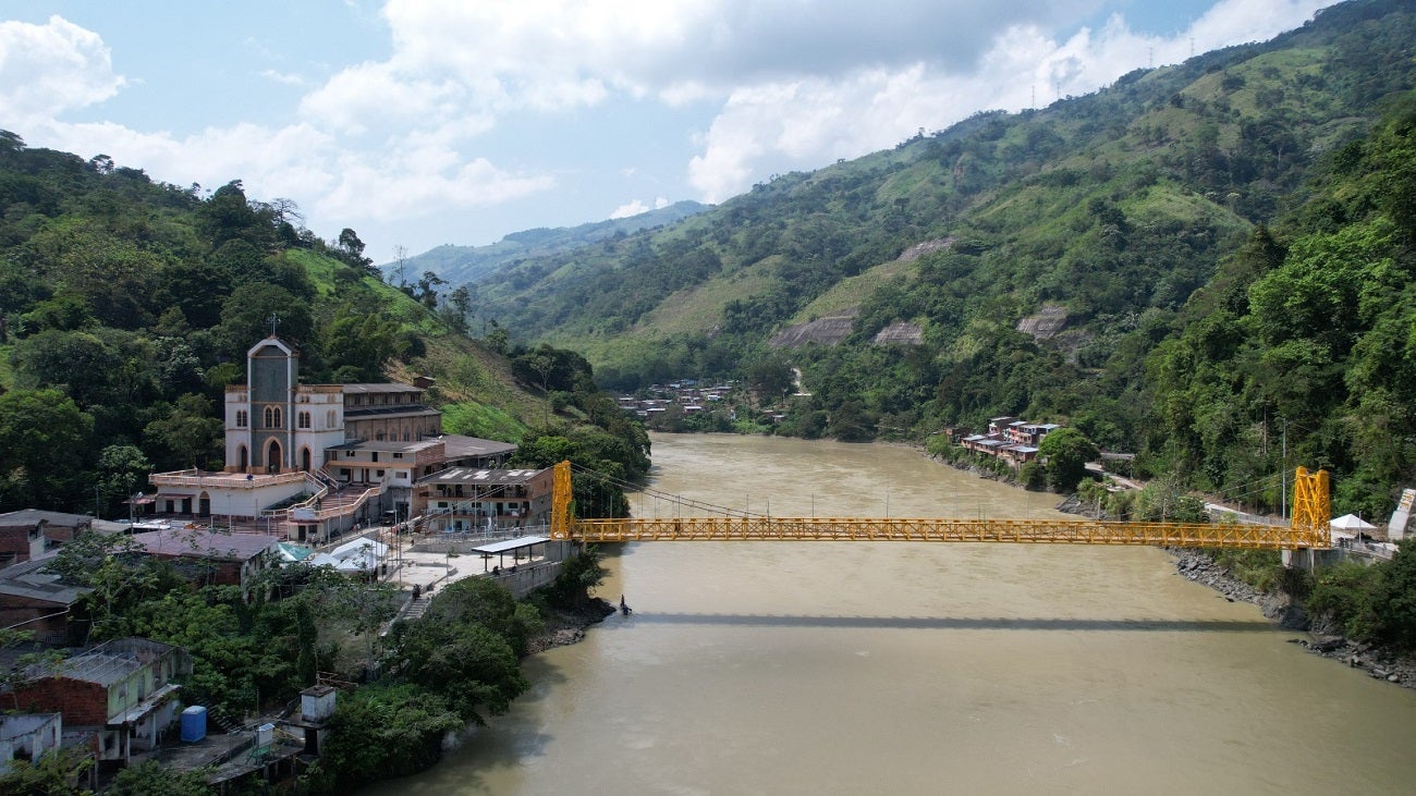 El puente Simón Bolívar en el corregimiento de Puerto Valdivia